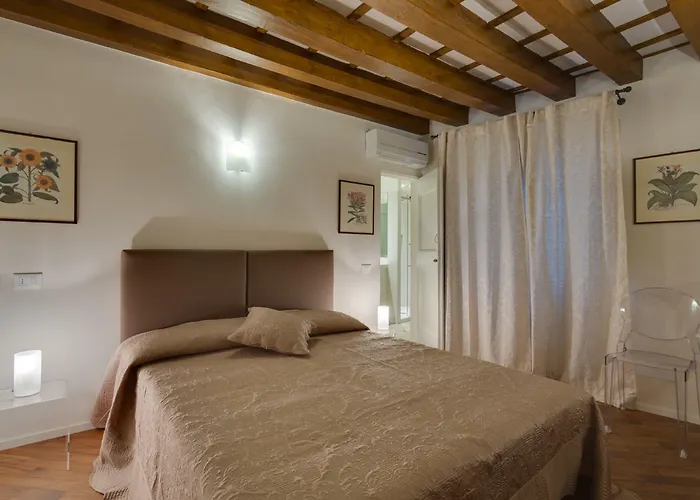 - Vigna Nuova Alberti Apartment